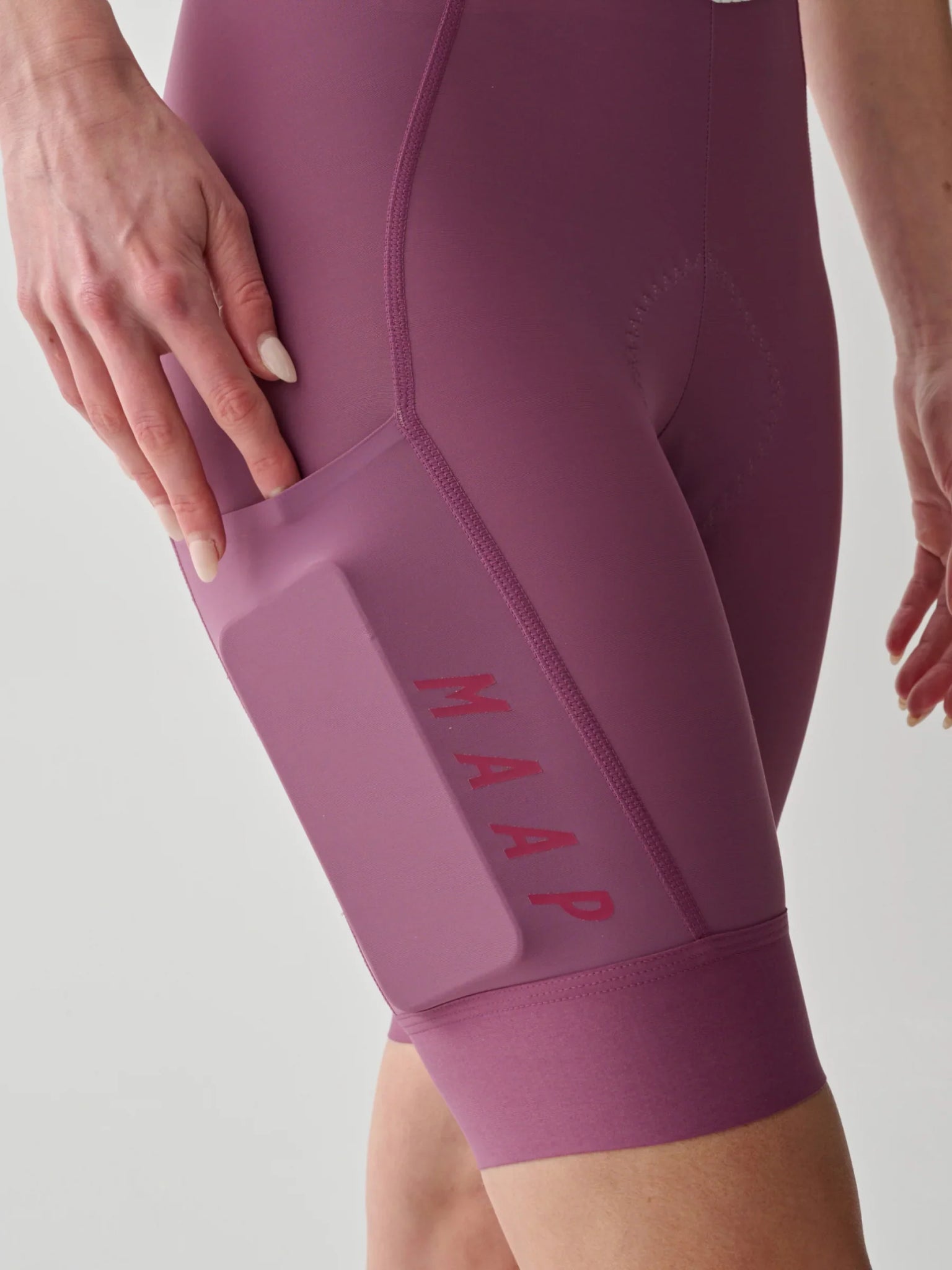 WOMEN´S SHORT TEAM BIB EVO - DARK MAUVE