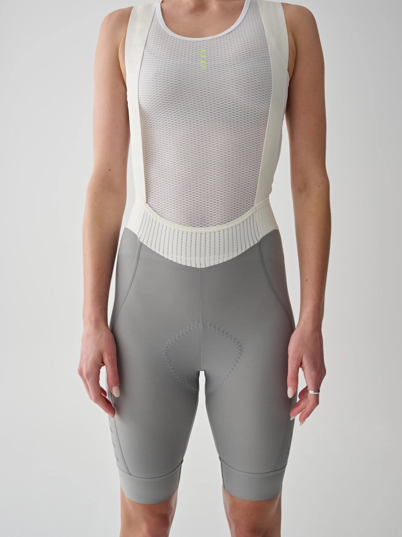 WOMEN´S SHORT TEAM BIB EVO - TITANIUM